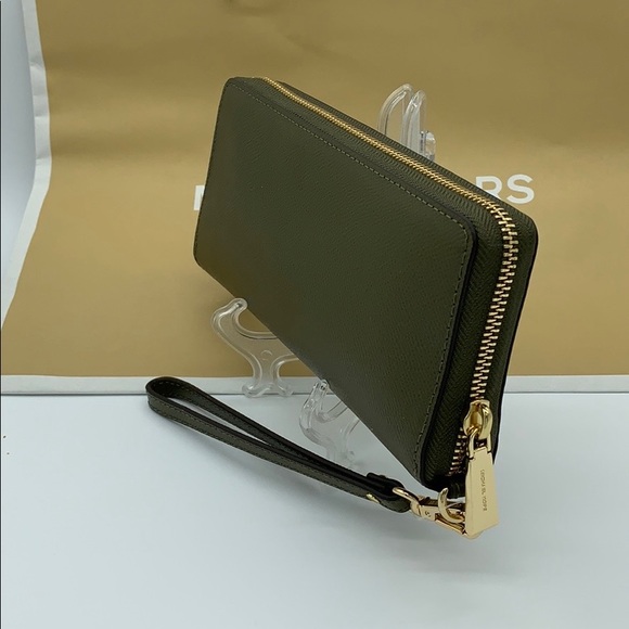 MICHAEL KORS JET SET TRAVEL LG TRVL CONTINENTAL - Picture 6 of 16